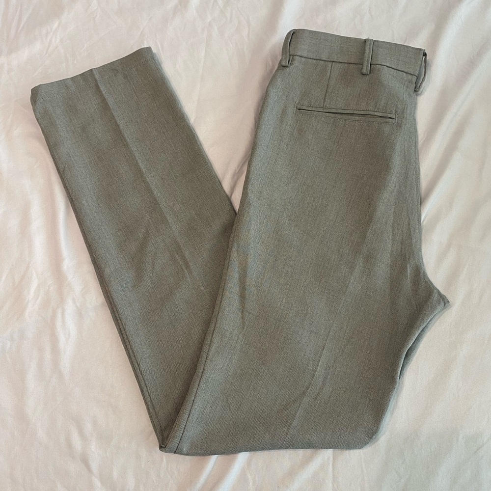 Haggar H26 Trademark Brand Grey Dress Pants Size W32 x L34 100% Polyester - Picture 4 of 4